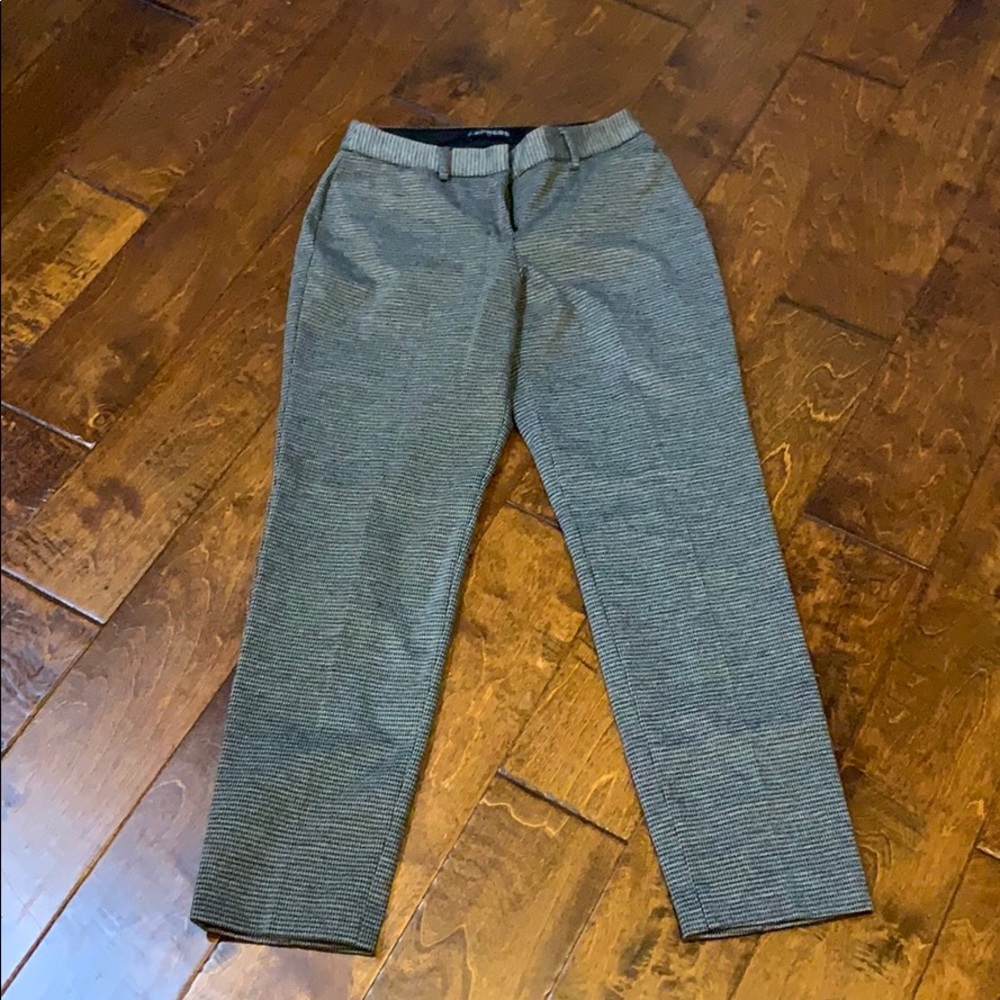 Express Publicist Ankle Pants Size: 2